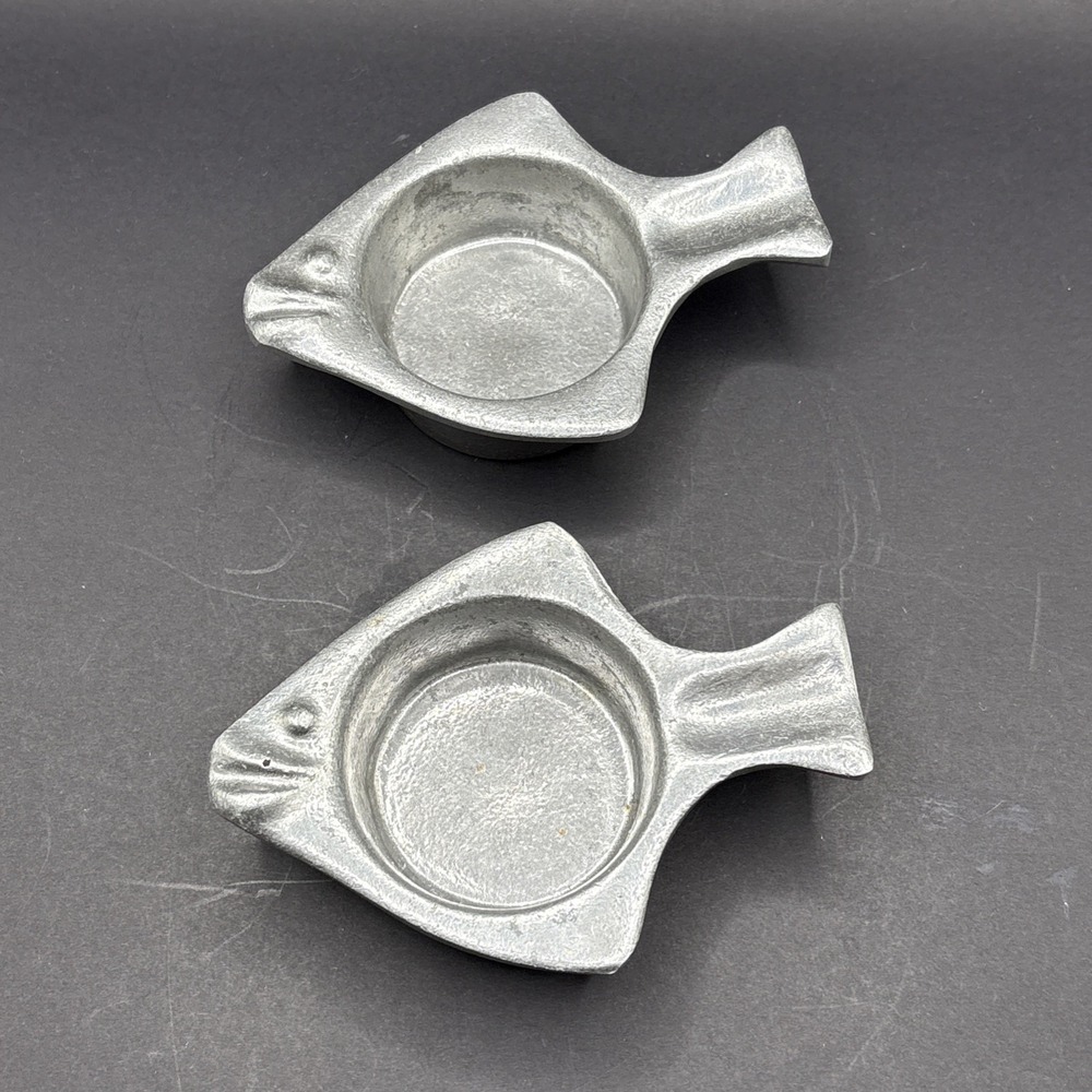 Pair of Bon Chef Cast Metal Fish Shaped Baking Dishes Ramekins 9022-N NSF Signed